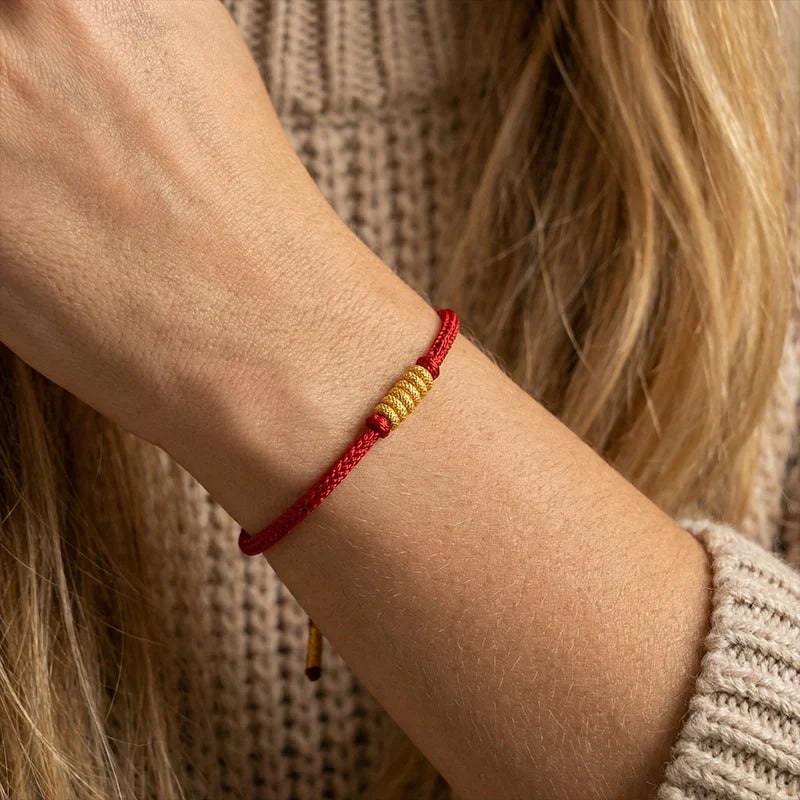 Zen-Inspired Red String Protection Bracelet – Handwoven Tibetan Lucky Knot Amulet